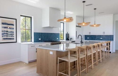 Key West House | New Waterfront Home - Sunray House