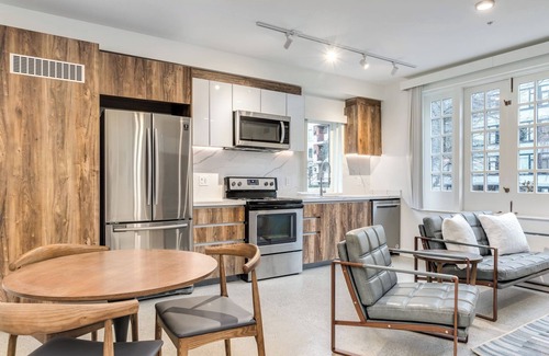 Downtown Vancouver Apartment | New West End 1 Bedroom Apartment – Pet Friendly! - 1170 Barclay