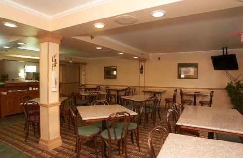 Barre Hotel | New World Inn