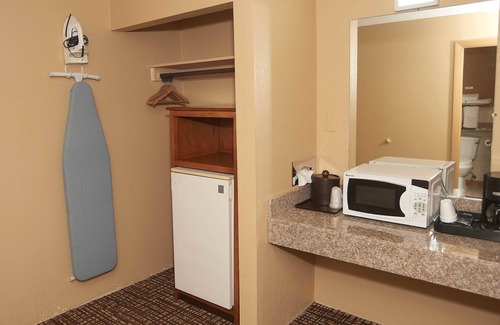 Barre Hotel | New World Inn