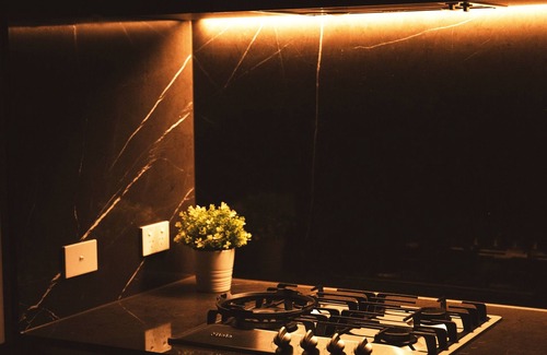 Melbourne Central Business District Apartment | New Year eve’s Fireworks & BayView Apt in CBD