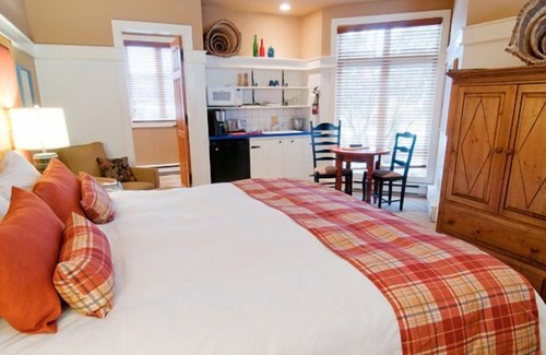 Mont-Tremblant Resort | NEW YEAR'S 2024-25 - 3 or 6 Nights