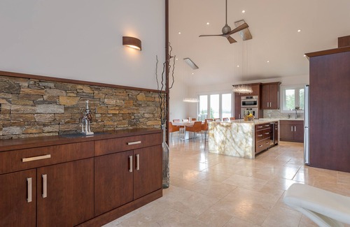 Trent Lakes House | New Year Special Rates! Devlok 6 Bedroom UnitA, Sleeps 14
