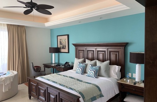 Marina Resort | New Year’s in Cabo!