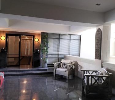 Perth Central Business District Apartment | New York On King