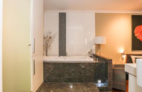 Perth Central Business District Apartment | New York On King