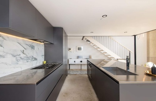 Prahran Apartment | New York Style Apt in Iconic Prahran Central