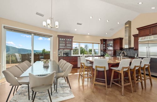 Oakhurst House | New! Yosemite Cloudline Ridge with HUGE views/spa/game room/more!