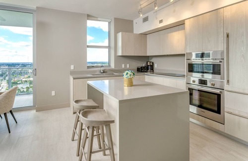 South Lake Apartment | NEW2019 Spacious CornerSuite OceanView