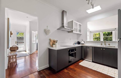 Dunsborough Cottage | Newberry Cottage, Old Dunsborough