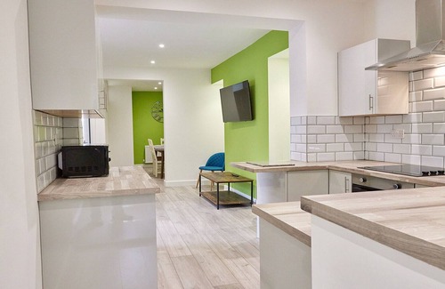 Woodhorn House | Newbiggin House - Modern 5 bed house by the sea