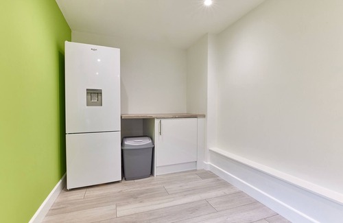 Woodhorn House | Newbiggin House - Modern 5 bed house by the sea