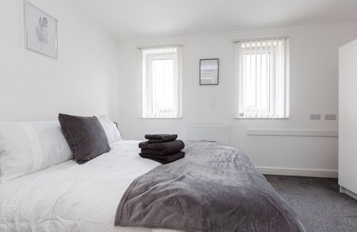Liverpool House | Newbuild 4bed - City Centre - Free secure parking!