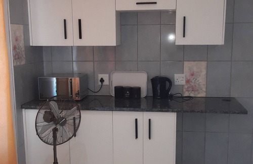 Newcastle House | Newcastle Thully guest house