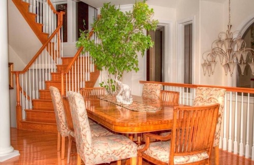 A-Zone House | Newer 4BR Home - Prime Location - Close To Everything - New rental