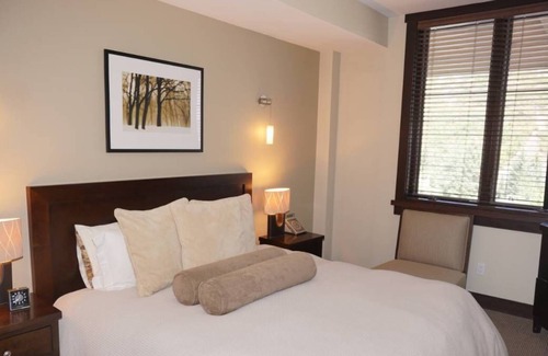 Snowmass Village Condo | Newer Base Village (Hayden Lodge) 2 bedroom condo with Valley Views! (203057)