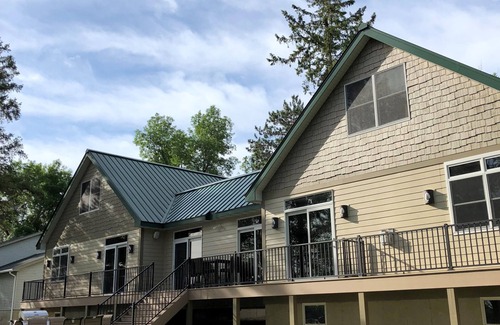 Grandy House | Newer Construction 5BR, 5BA Lake Home near Milaca
