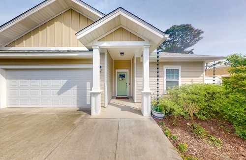 Silver Sands House | Newer home with elegant interior & fenced yard, 3 blocks to the beach