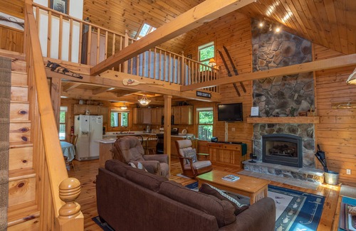 Sturgeon Bay House | Newer Log Home on Clarks Lake with Dock and Boats