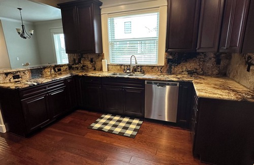 Sutter Creek House | Newley remodeled house one block from Central Main Street
