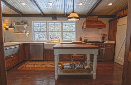 Hillcrest House | Newly Air- Conditioned Luxury Adirondack Living in Lake Placid Village