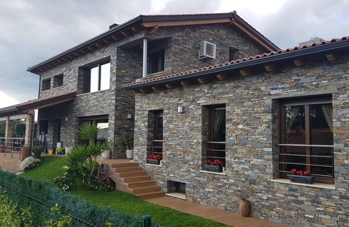 Santa Cristina de Aro House | newly built house luxury finishes 3 floors 145 meters and pool