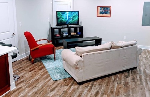 Brookland Apartment | Newly-Built! 1-BR Abode in Brookland next to METRO