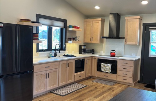 Rivers Crossing House | Newly built 2-bedroom cottage close to downtown McCall and outdoor activities