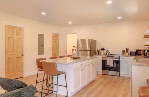 Southwest Harbor Apartment | Newly Built 2 BR APT in SWH! [Backside Bungalow]