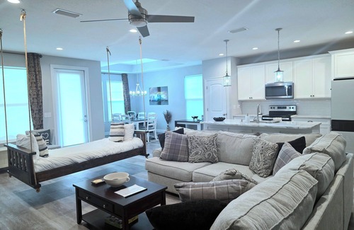 The Pines House | Newly Built 3/2 Home with Hanging Daybed- 1.5 miles to White Sand Beaches