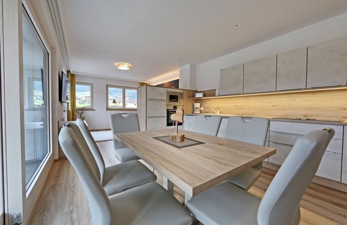 Ried im Zillertal Apartment | Newly built apartment in a central location