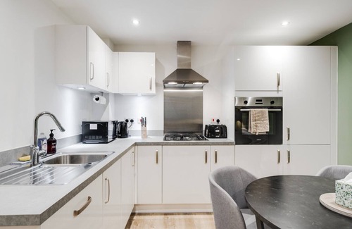 Trafford Apartment | Newly built and furnished to a modern contemporary styled apartment.