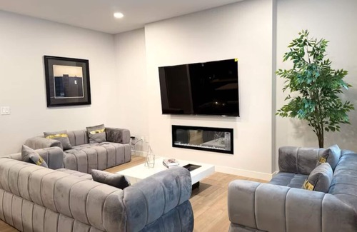 Southeast Edmonton House | Newly Built | Entire Home | Detached Garage