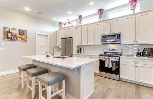 Northfield House | Newly Built Home: 10 Mi to Dtwn Denver!