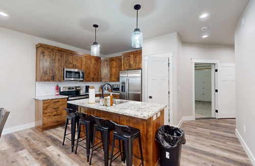 Ashton House | Newly built home in the heart of town - near fishing, hiking & Mesa Falls