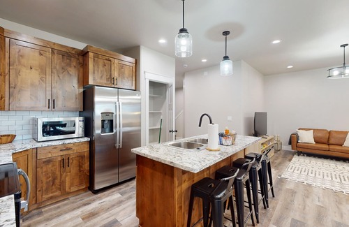 Ashton House | Newly built home in the heart of town - near fishing, hiking & Mesa Falls