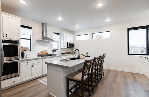 Park City House | Newly Built Luxury Townhome! Park City Silver Creek 1124