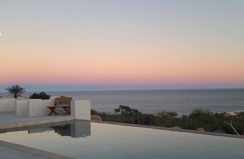Los Barriles House | Newly Built Modern living with incredible views!