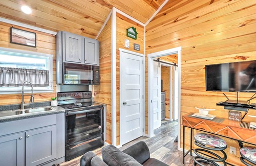 Morganton House | Newly Built Morganton Tiny Home w/Deck!