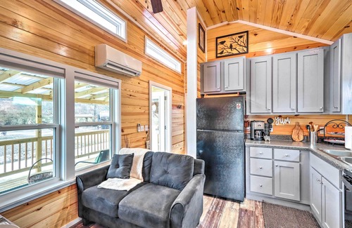 Morganton House | Newly Built Morganton Tiny Home w/Deck!
