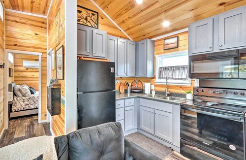 Morganton House | Newly Built Morganton Tiny Home w/Deck!