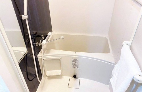 Nishi Apartment | Newly built Nonsmoking 2 double beds Up to 4 people OK 6 minutes walk to Kyocera Dome CB6 - RLiS house Osaka Dome City 602 /Osaka Ōsaka