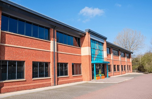Hungerford Apartment | Newly Built One Bedroom Apartment with Patio