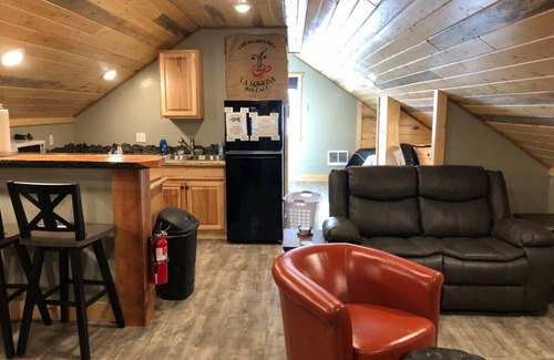 Island Park Cabin | Newly Built, Rustic Loft, Kitchen, Washer & Dryer