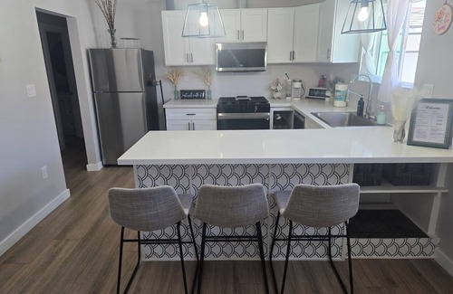 Hawthorne House | Newly built, stylish and spacious 3-bedroom getaway. Near SoFi Stadium & LAX.