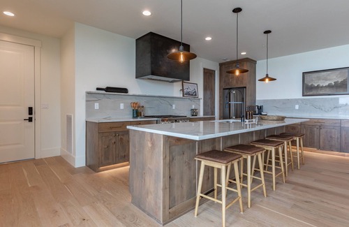 Driggs Condo | *Newly Built*Teewinot&Targhee Basin Luxury Suites ⁓Hot Tub,Downtown Driggs