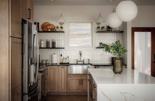Nellysford Cabin | Newly Built Designer Home in Wintergreen