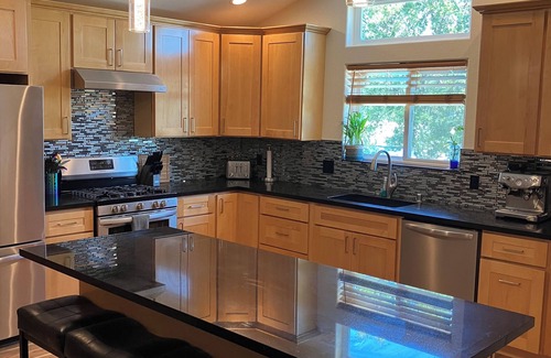 Ukiah House | Newly Built Westside Paradise 4-bedroom house in Ukiah