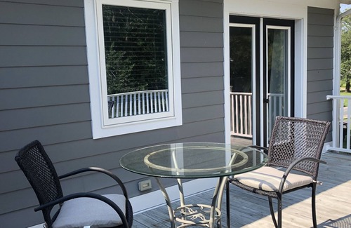 Accomac House | Newly Constructed Second Floor Modern Studio Apartment Unit 2 ~ Sleeps 6