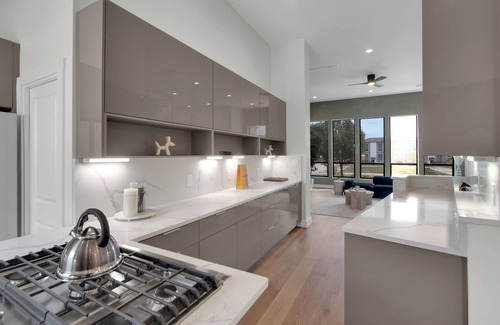 Houston House | Newly Constructed Winsome Village B - Galleria Area!